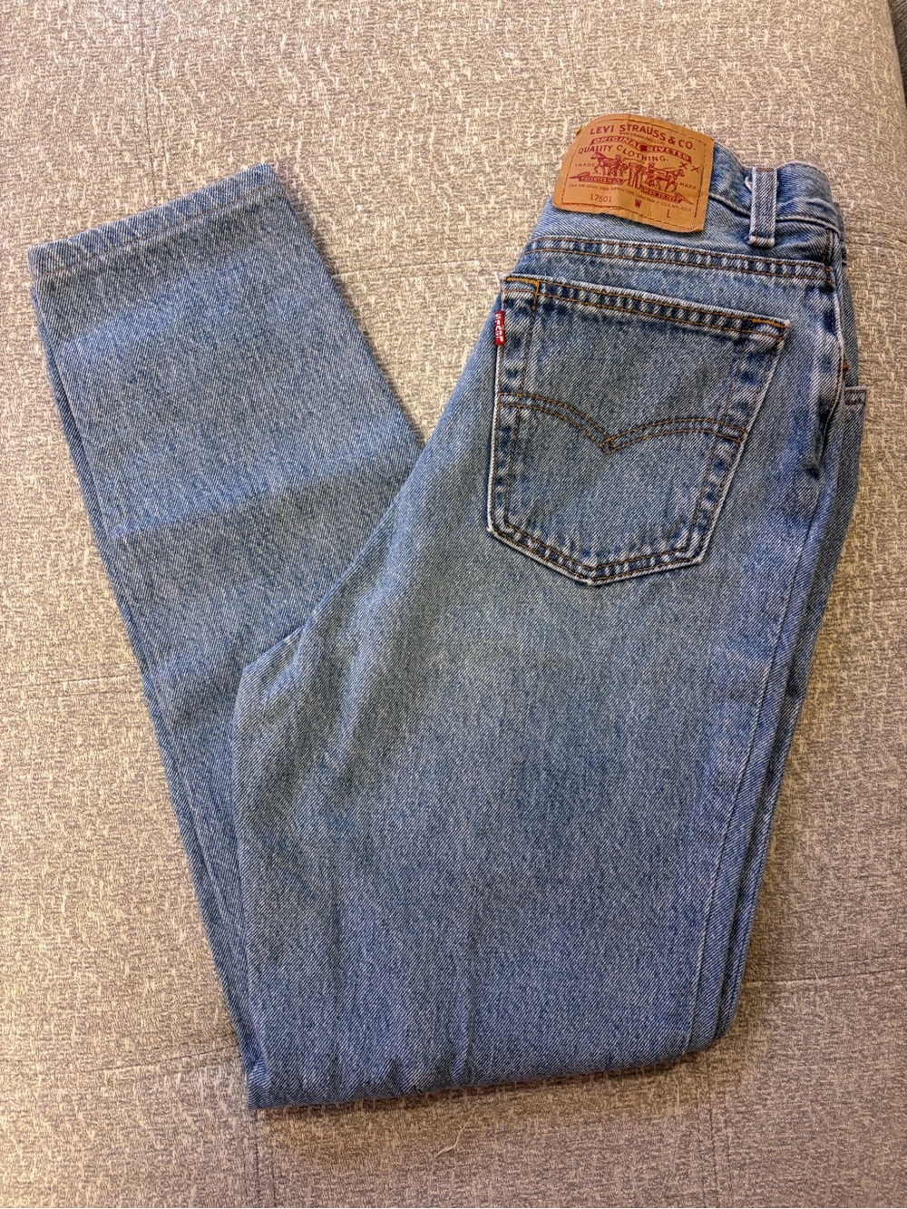Vintage Levi's 17501 High-Waisted Jeans Made in USA - 27" Waist (Tag 11 M) 0391